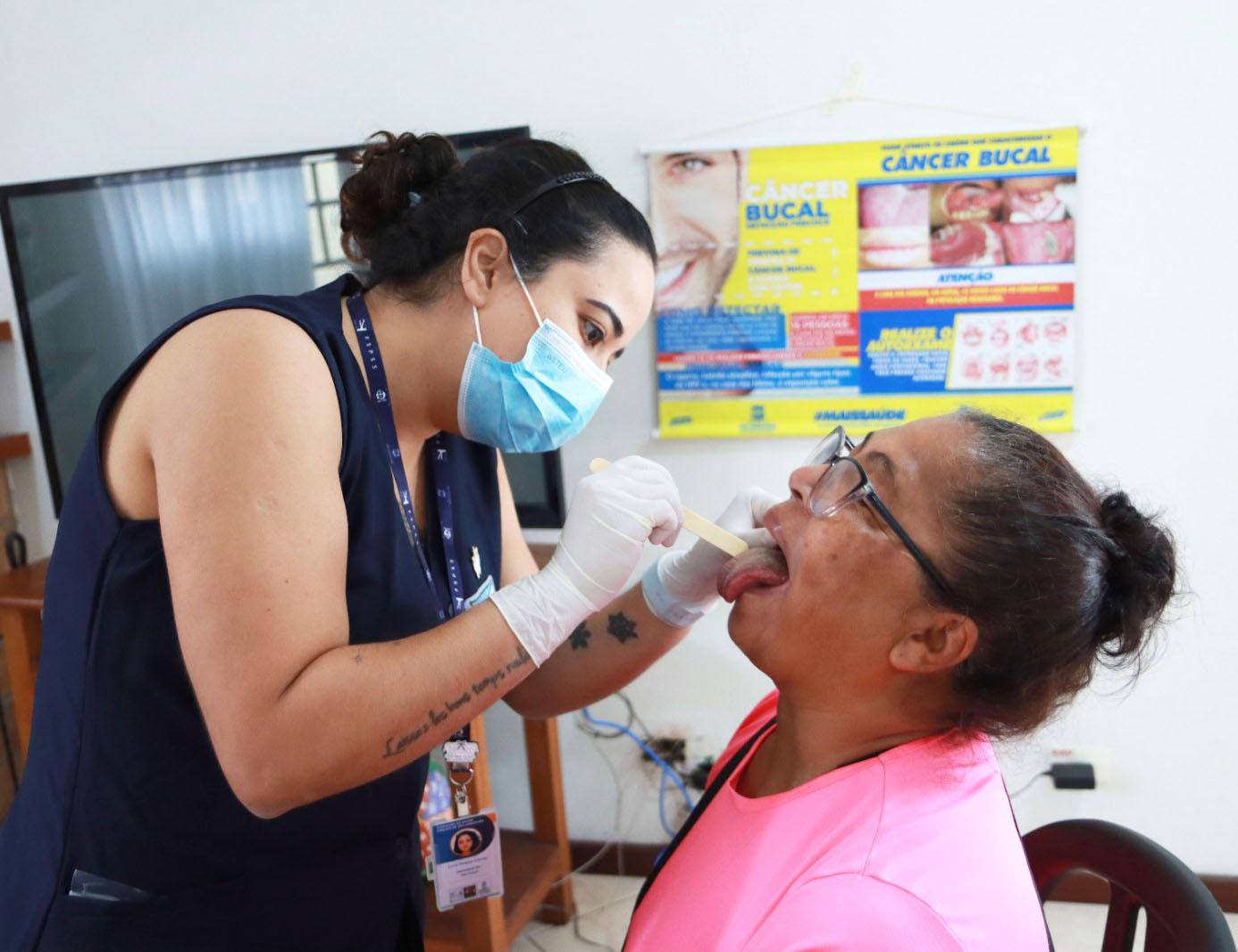 SAÚDE BUCAL PARA IDOSOS EM SÃO SEBASTIÃO