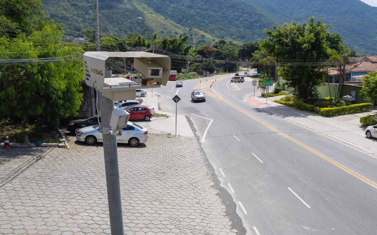 Prefeitura garante que radares sem inspeção não aplicam multas em São Sebastião