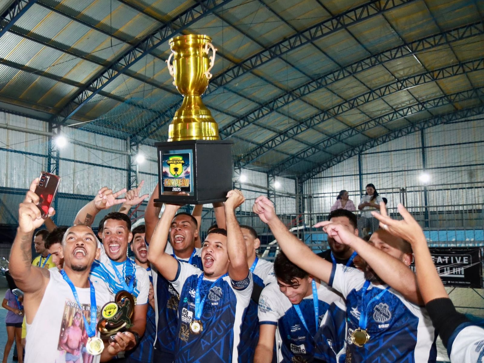 Cruz Azul e As Brabas conquistam...