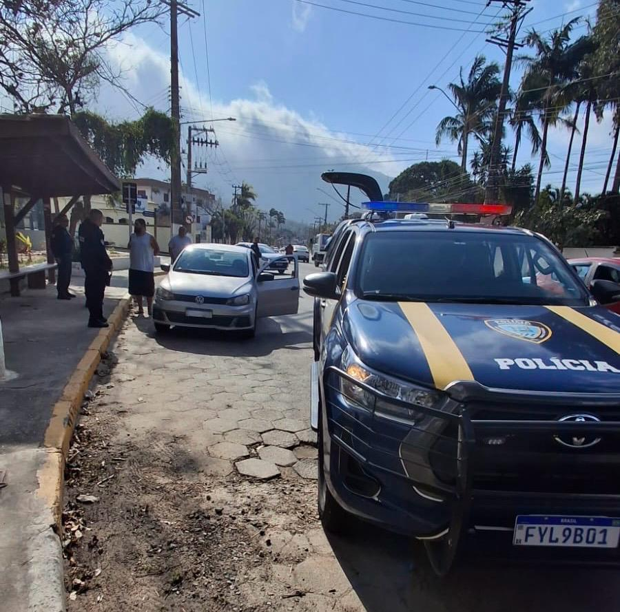Polícia Municipal prende motorista embriagado...