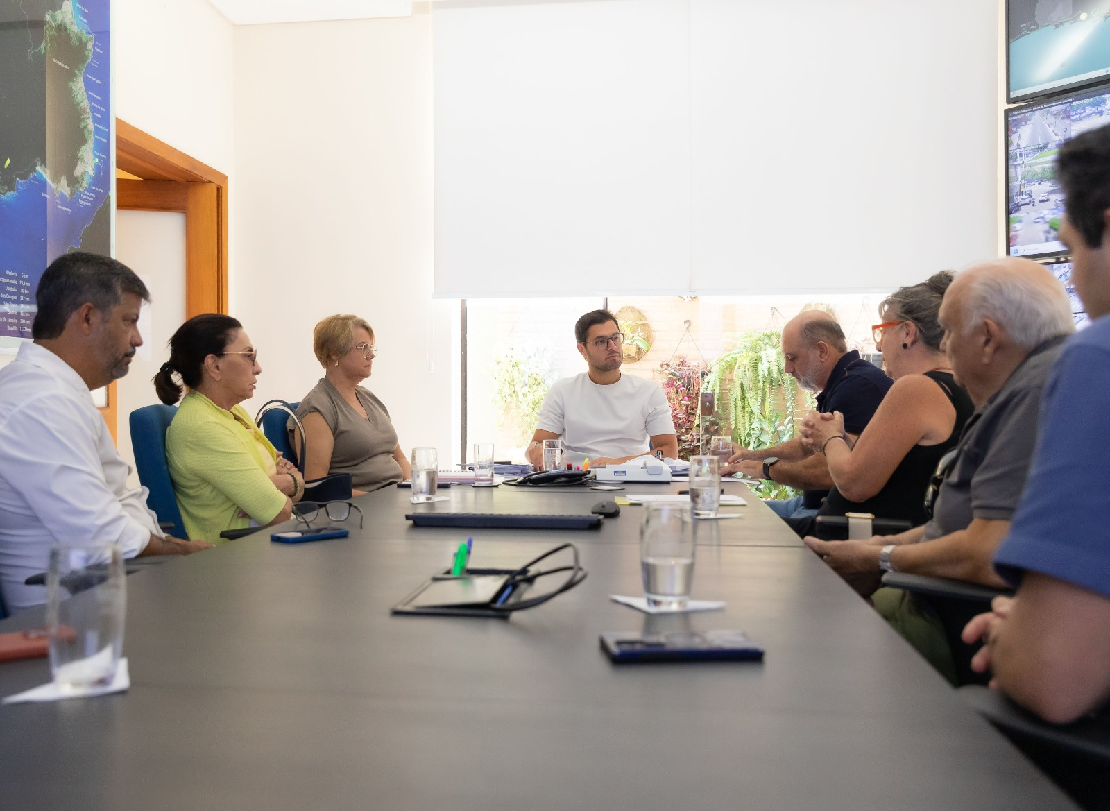 Prefeitura de São Sebastião atende